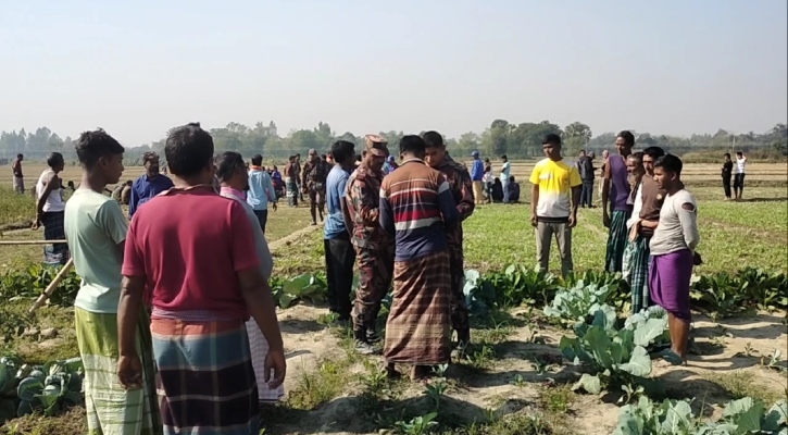 সীমান্তবর্তী আলুক্ষেতে মিলল মানসিক ভারসাম্যহীন ব্যক্তির মরদেহ